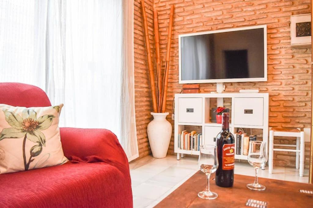 Atico Centrico Plaza Moravia ,san Julian. Appartement Sevilla