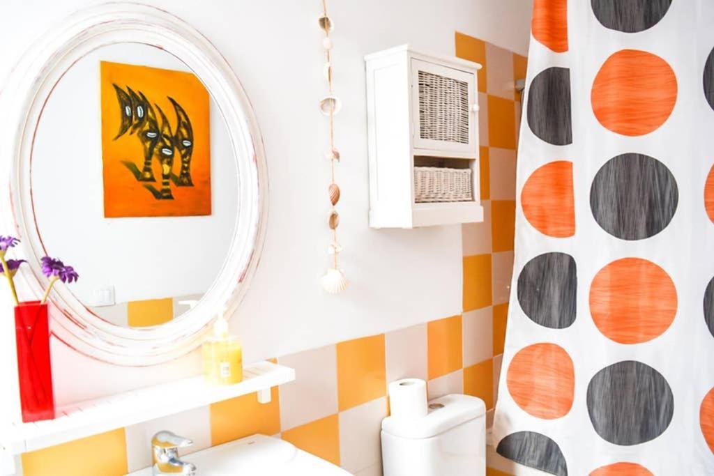 Atico Centrico Plaza Moravia ,san Julian. Appartement Sevilla